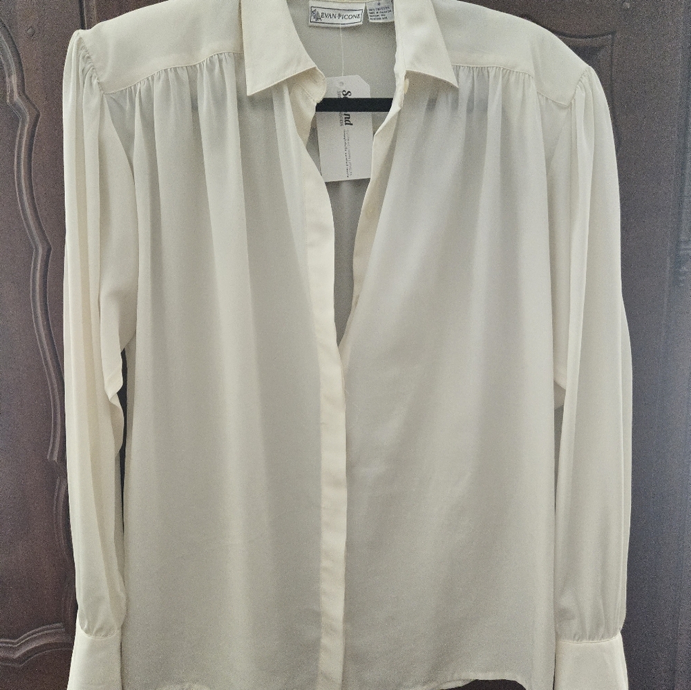 #39 Beautiful Immaculate Evan Picone Blouse Size … - image 1